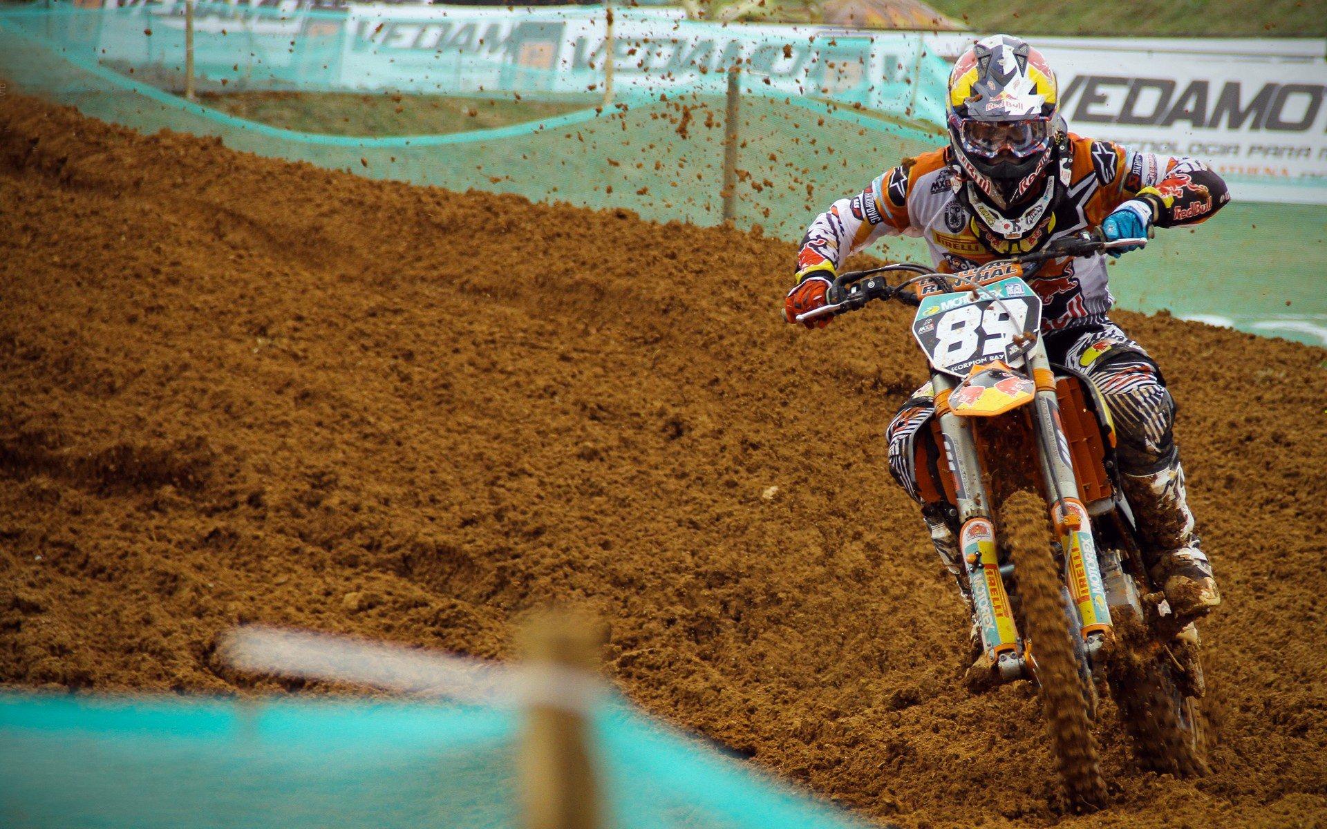 体育经济蓬勃发展，赛事商业化与全民健身双轮驱动新增长