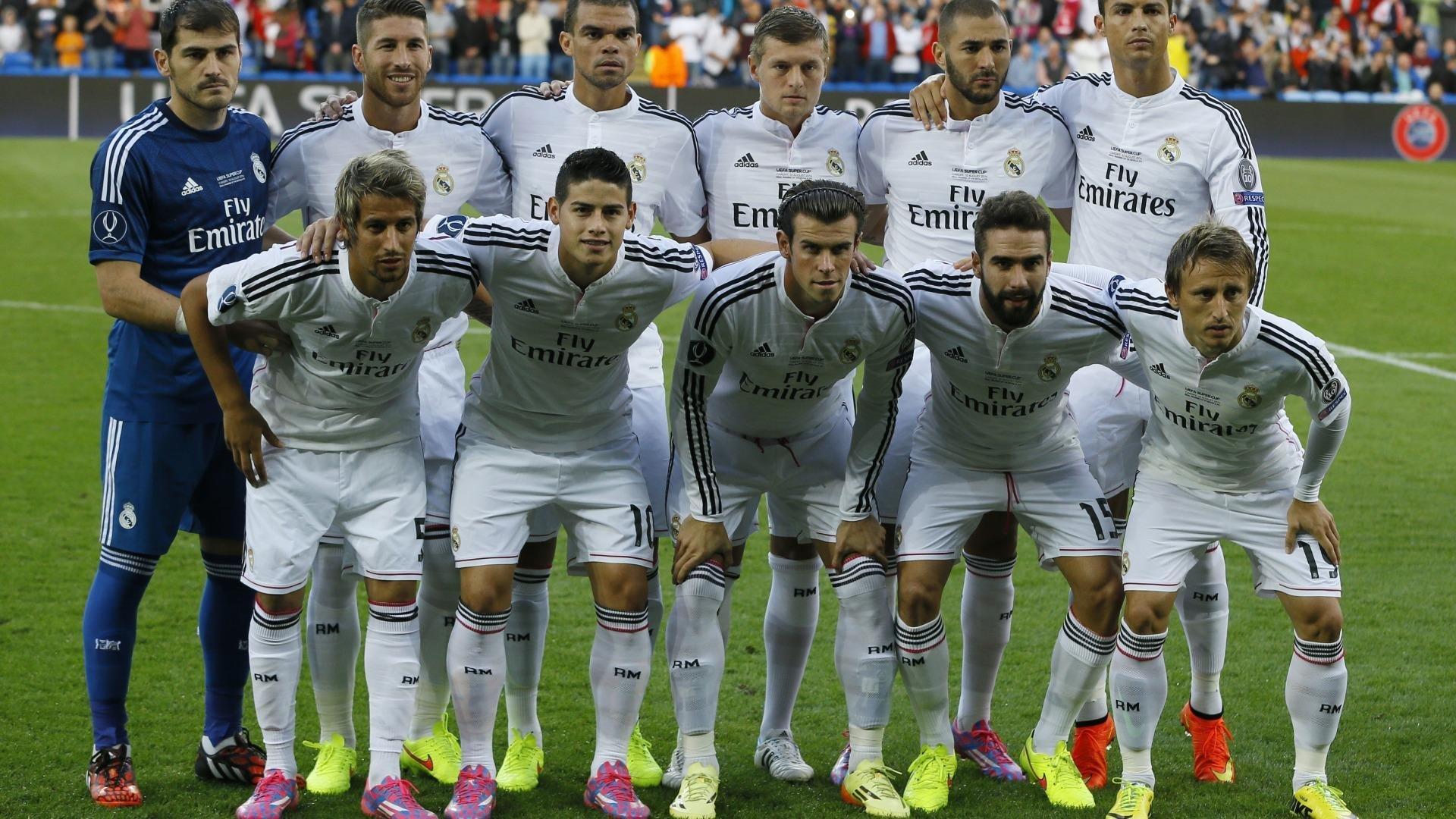 英超争冠白热化，曼城、阿森纳、利物浦三强鼎立，谁能笑到最后？